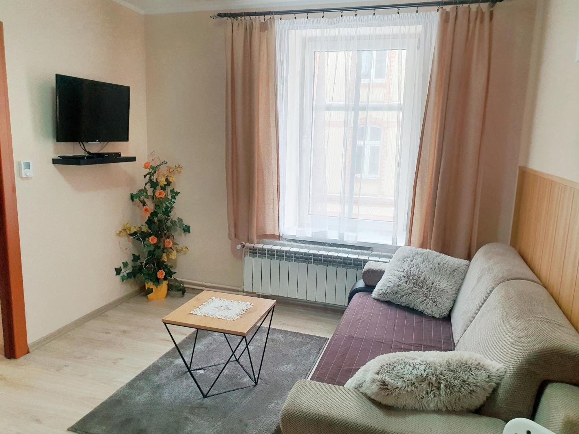 קטוביץ Aparthouse Apartamenty Centrum - In The City Center Near The Train Station חדר תמונה