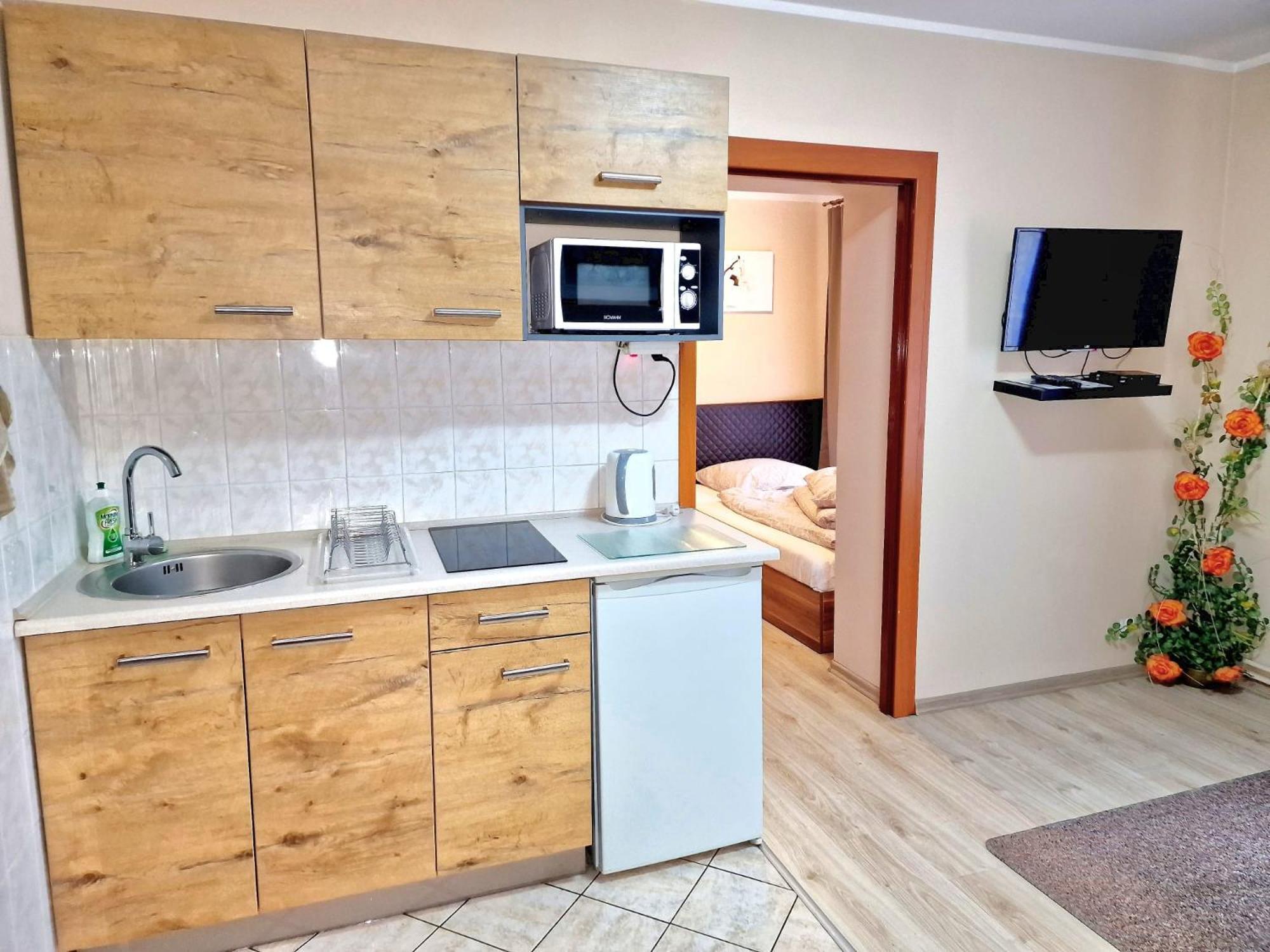 קטוביץ Aparthouse Apartamenty Centrum - In The City Center Near The Train Station מראה חיצוני תמונה