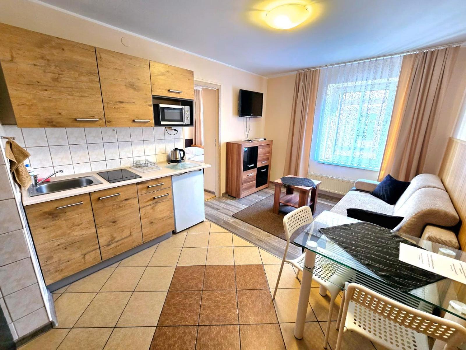 קטוביץ Aparthouse Apartamenty Centrum - In The City Center Near The Train Station חדר תמונה