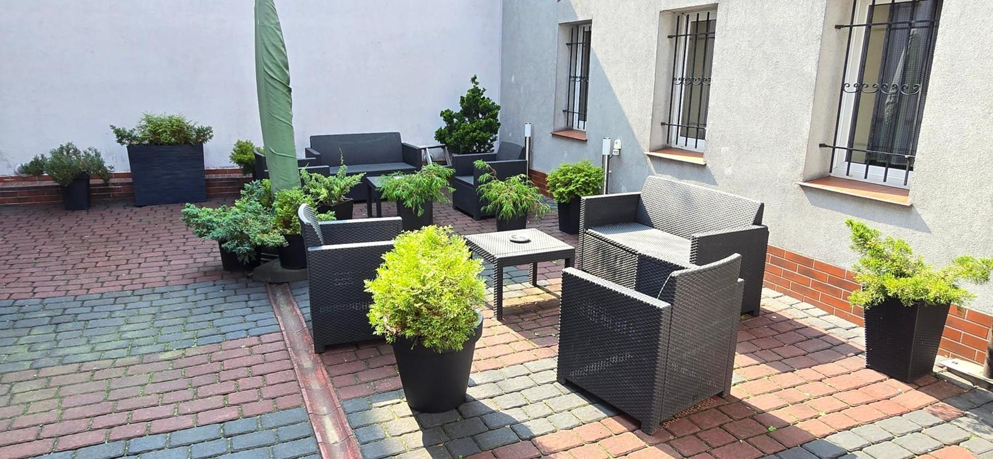 קטוביץ Aparthouse Apartamenty Centrum - In The City Center Near The Train Station מראה חיצוני תמונה
